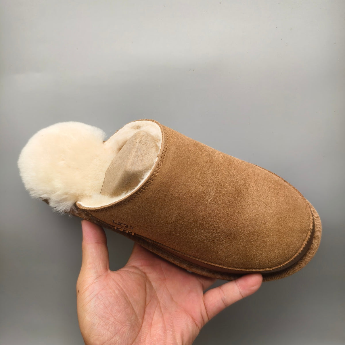 Chestnut Ultra-Light Fuzzy Slippers for Men | Model 4585