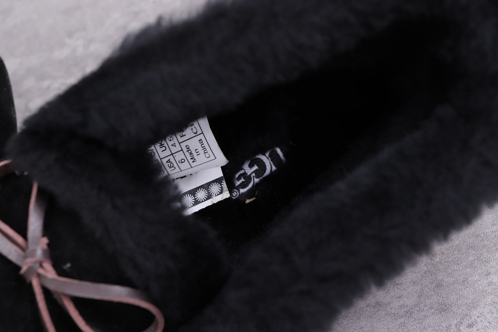 Black W Alena Shoes | Model 4806