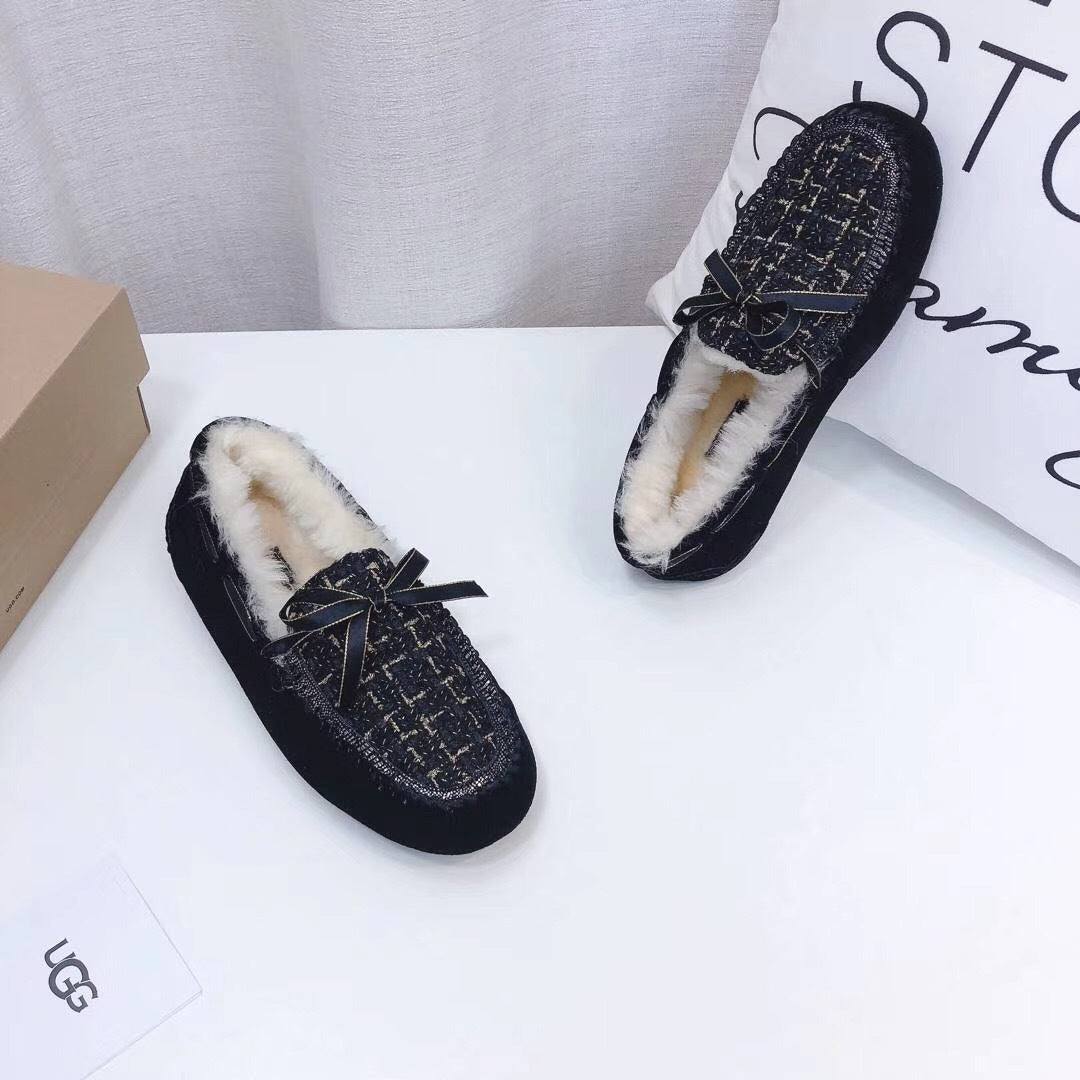 Black Chic Moccasin-Style Shoes | Model 5623