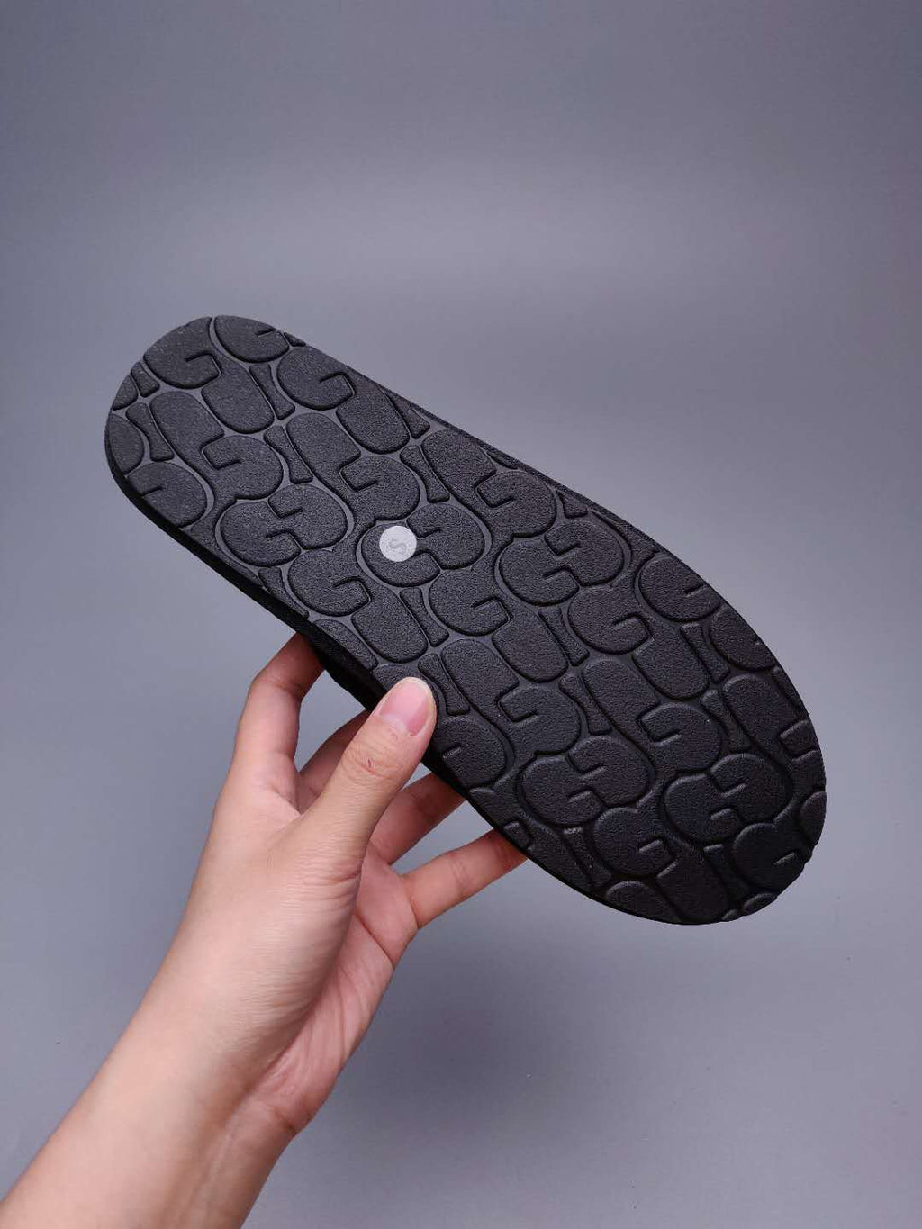 Black G Indoor Slippers | Model 2593