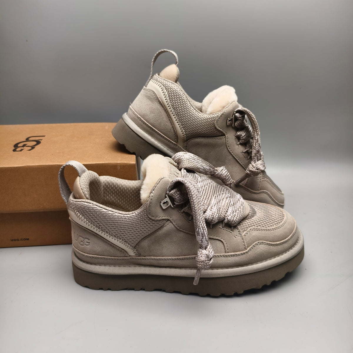 Model 4032 Gray Mesh Sneakers | Matching Couple Style