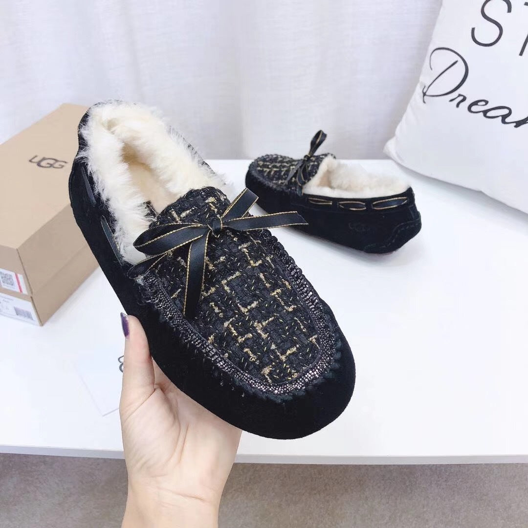 Black Chic Moccasin-Style Shoes | Model 5623