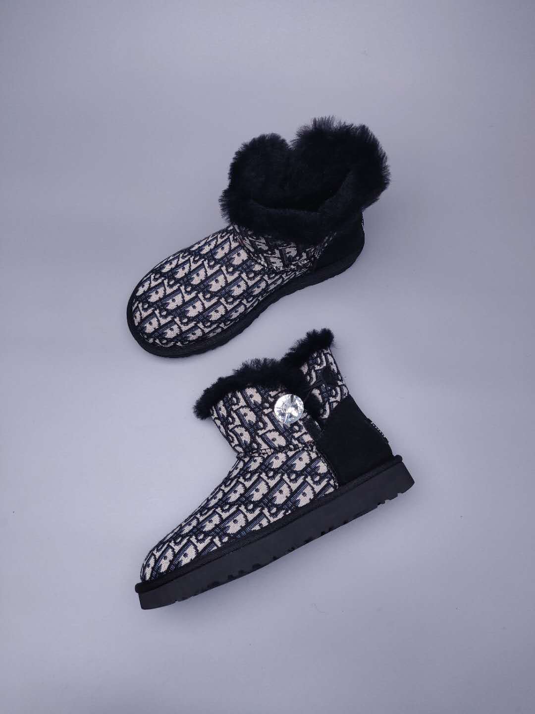 Black Fabric-Pattern Shoes | Model 6554