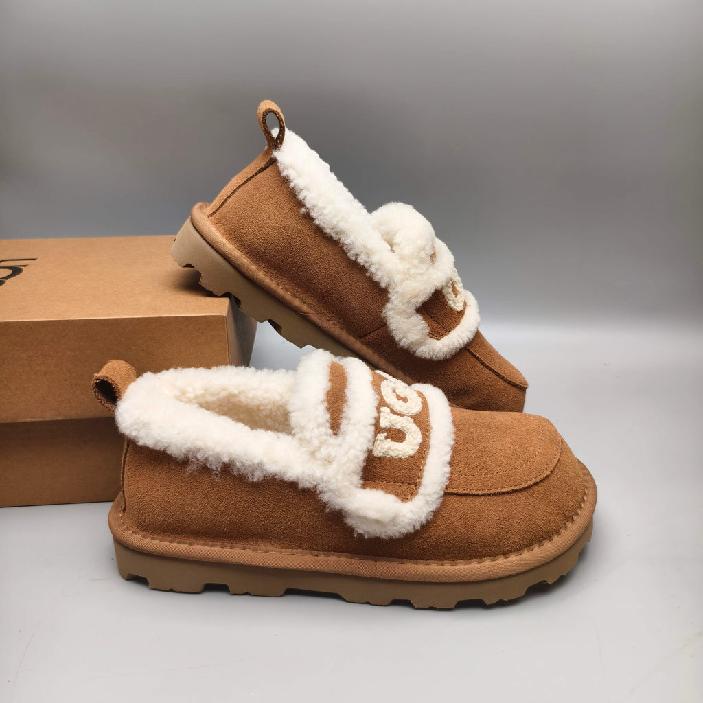 Chestnut Closed-Back Casual Shoes with Oversized Logo | Model 2939