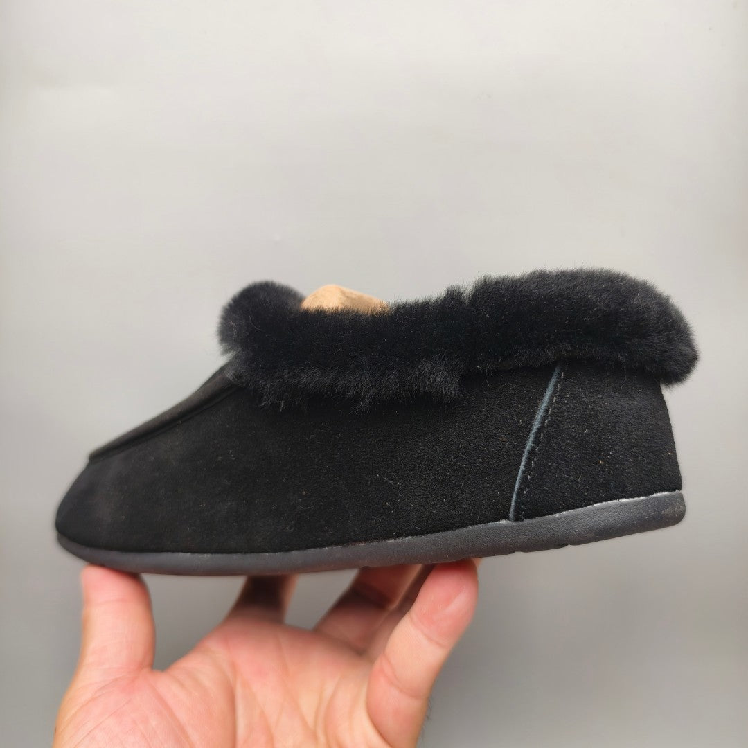 Black Slip-On House Shoes – Model 1391