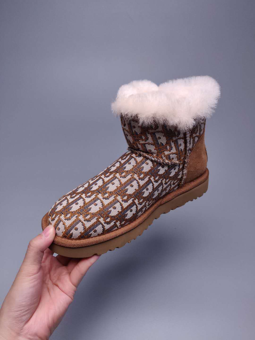 Chestnut Fabric-Pattern Shoes | Model 6554