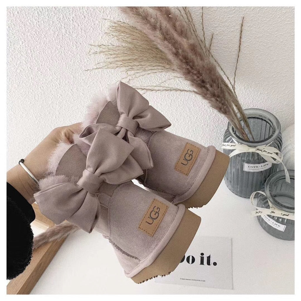 Dusky Pink Bow-Detail Ankle Boots | Model 3130