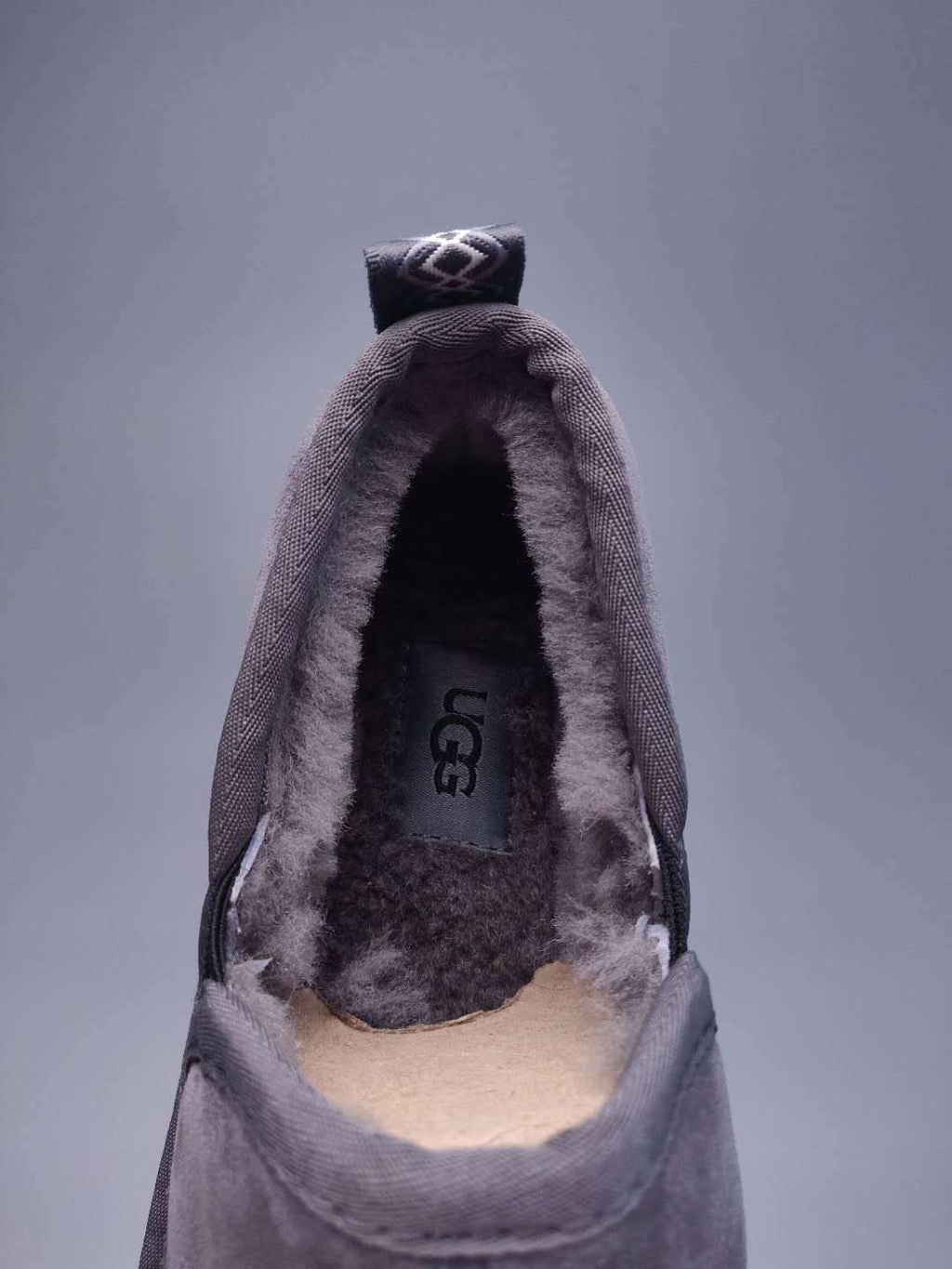 Men's Gray Low-Top Slip-On Casual Shoes | Model 3455