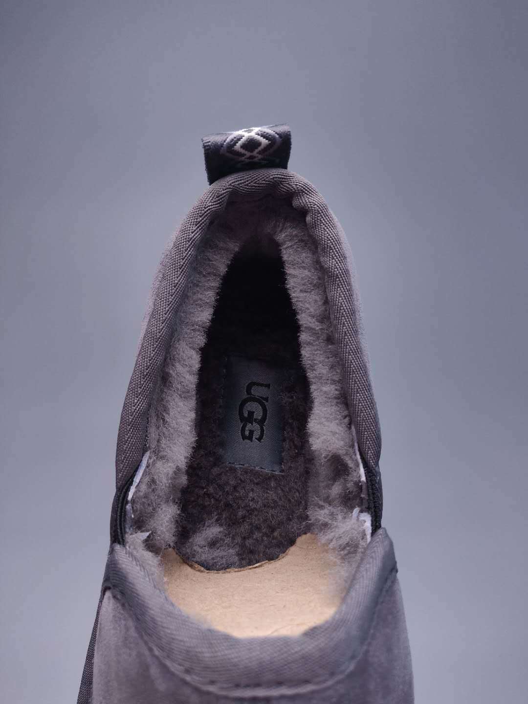 Men's Gray Low-Top Slip-On Casual Shoes | Model 3455