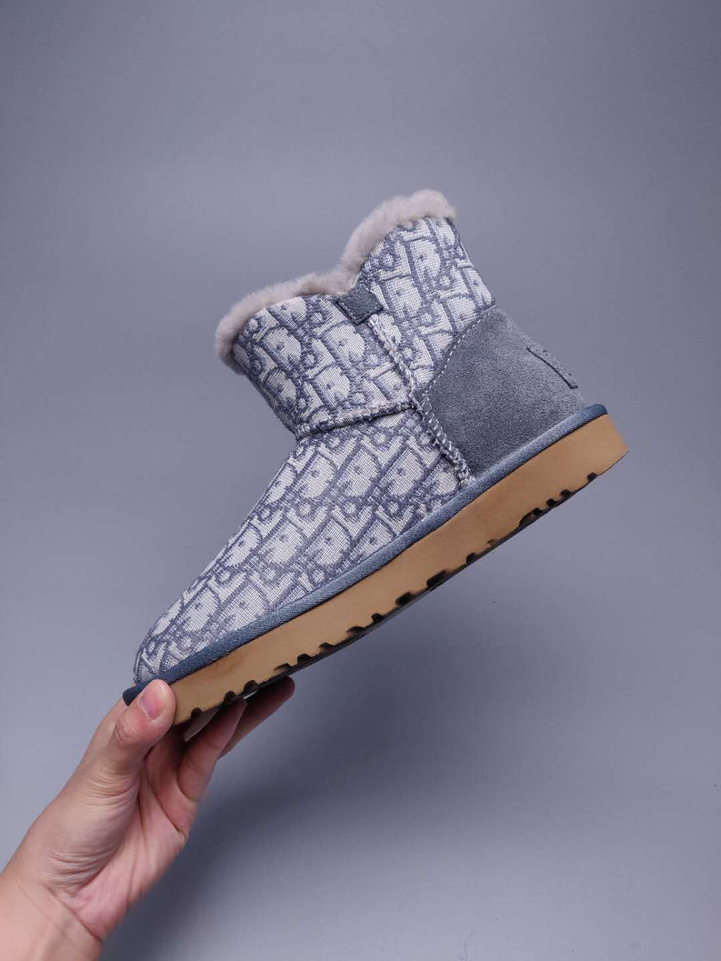 Gray Fabric-Pattern Shoes | Model 6554