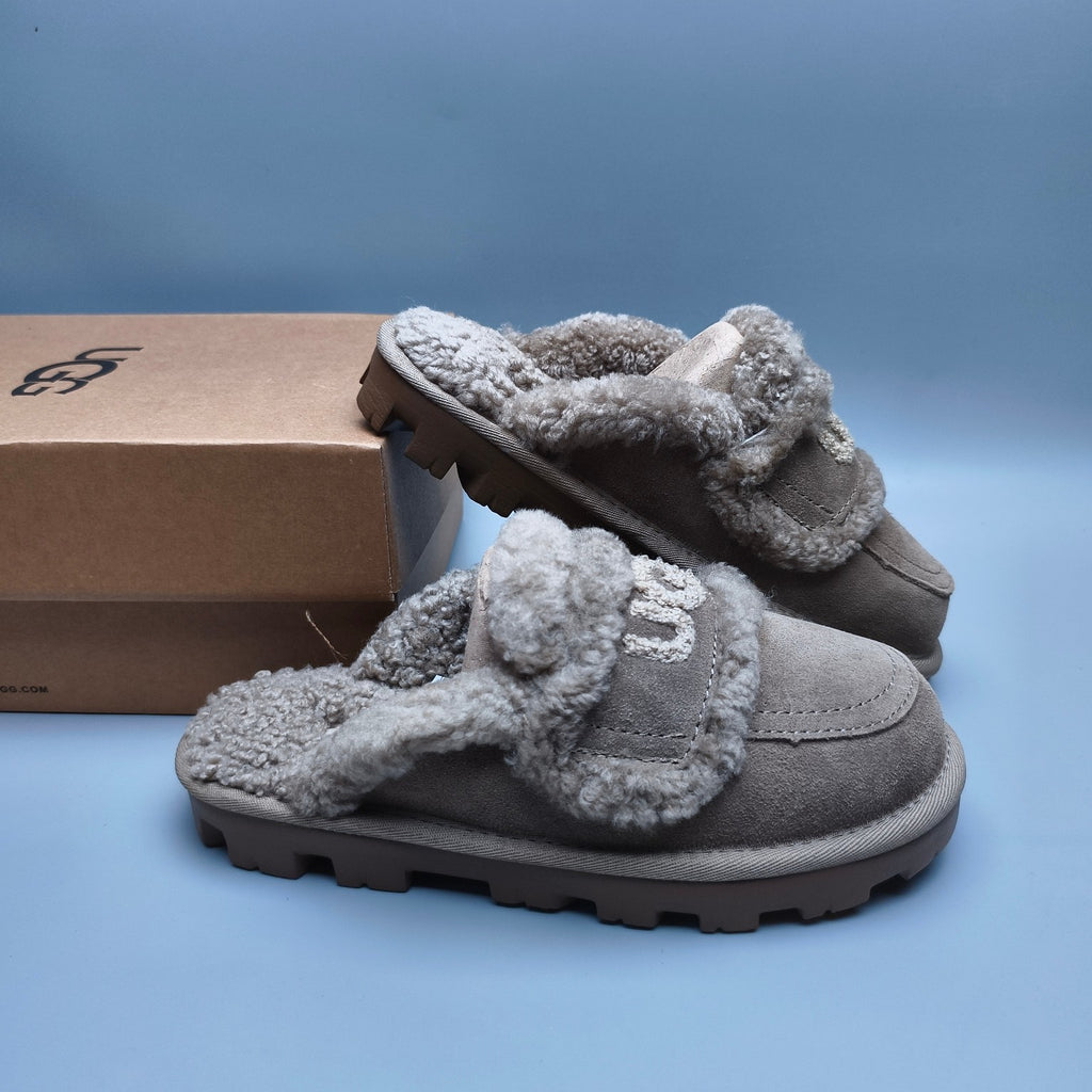 Antelope Brown Curly Plush Slippers with Oversized Logo – Model 1206