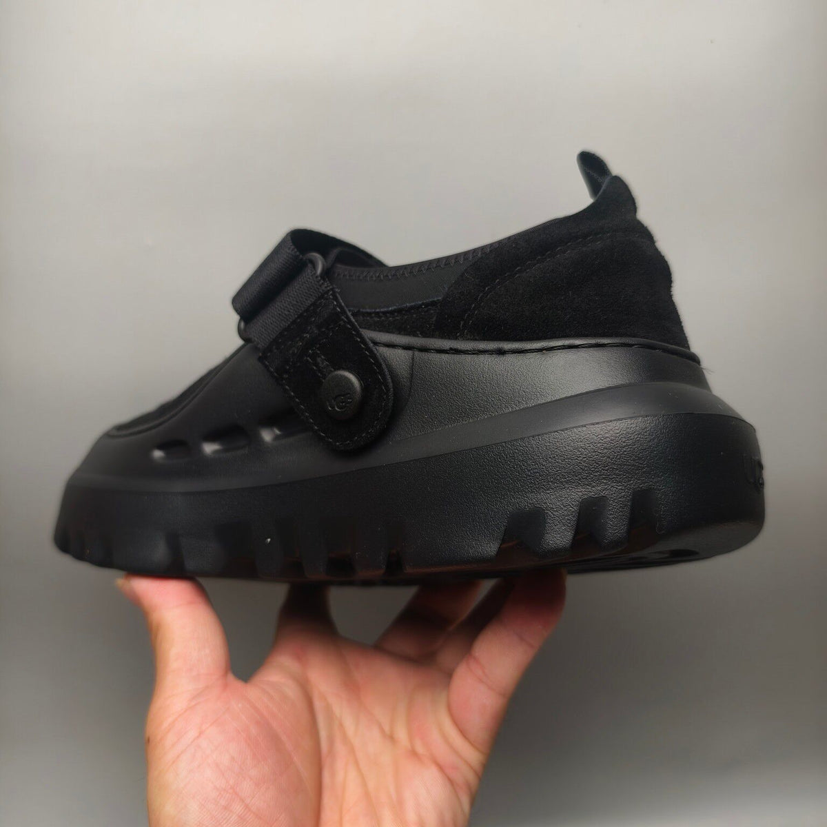 Black Unisex Slip-On Casual Shoes | Model 7550
