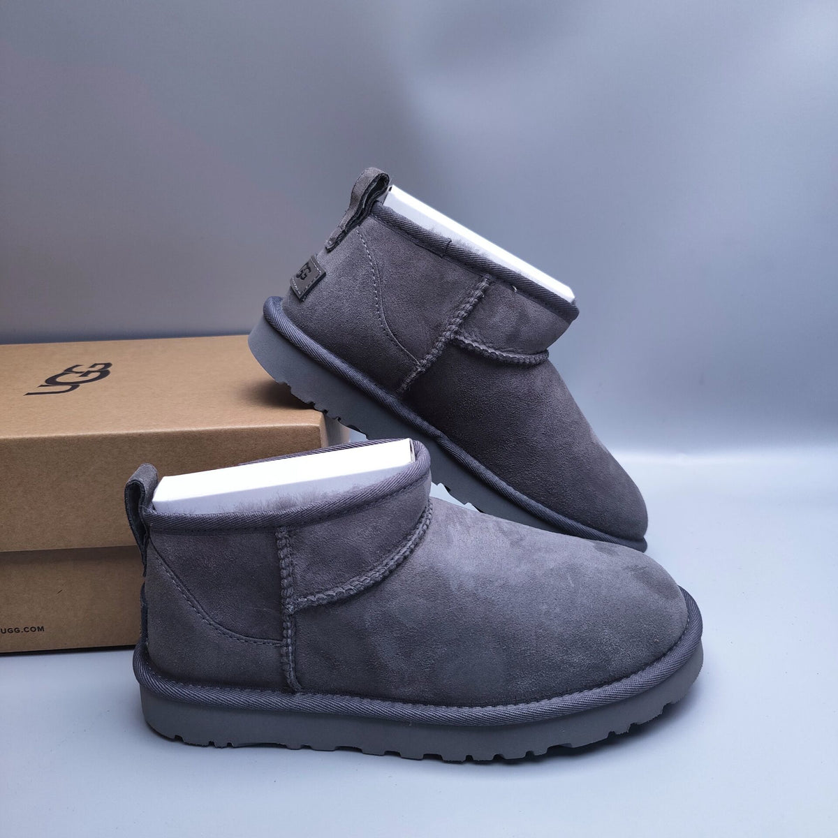 Gray Casual Shoes | Model 6109