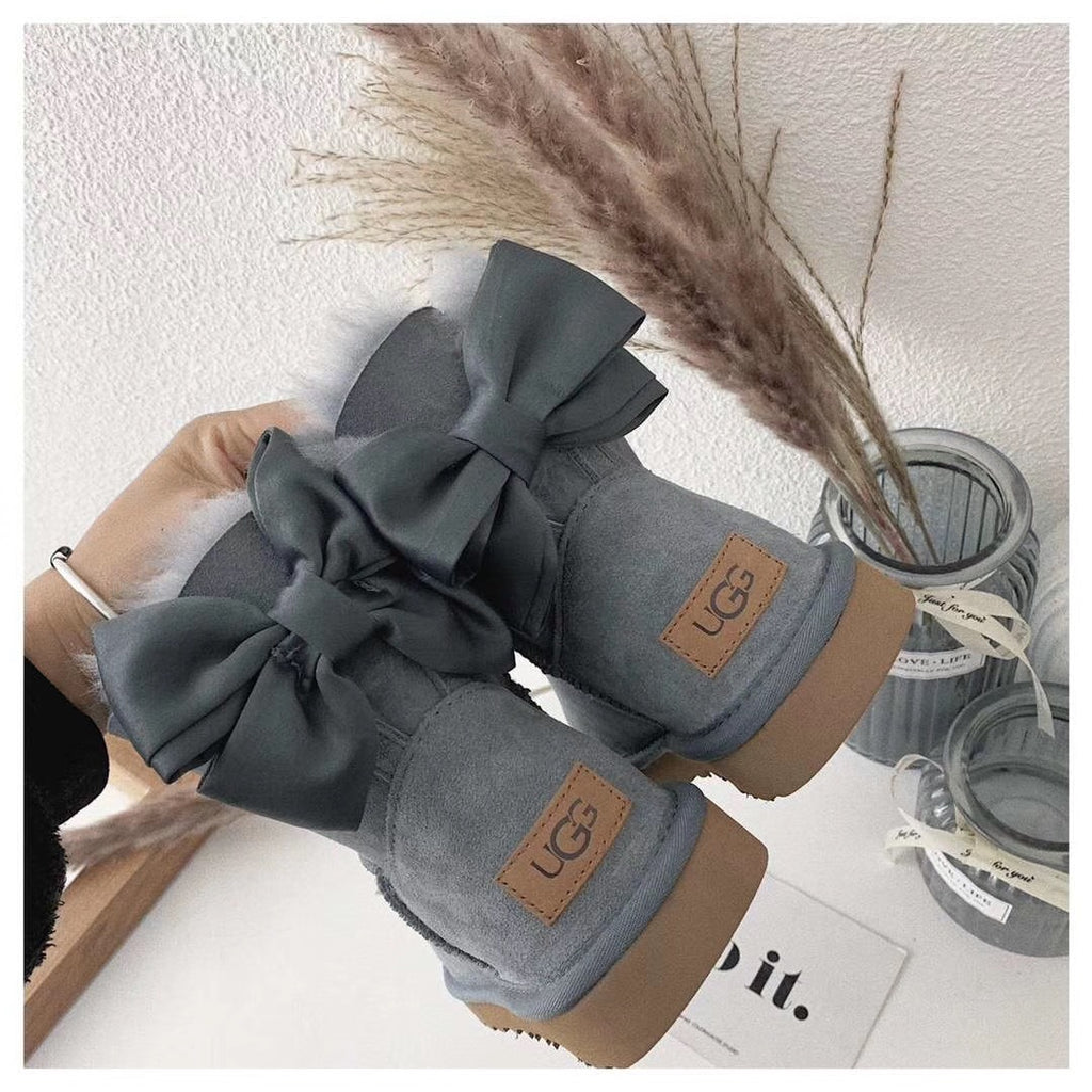 Gray Bow-Detail Ankle Boots | Model 3130