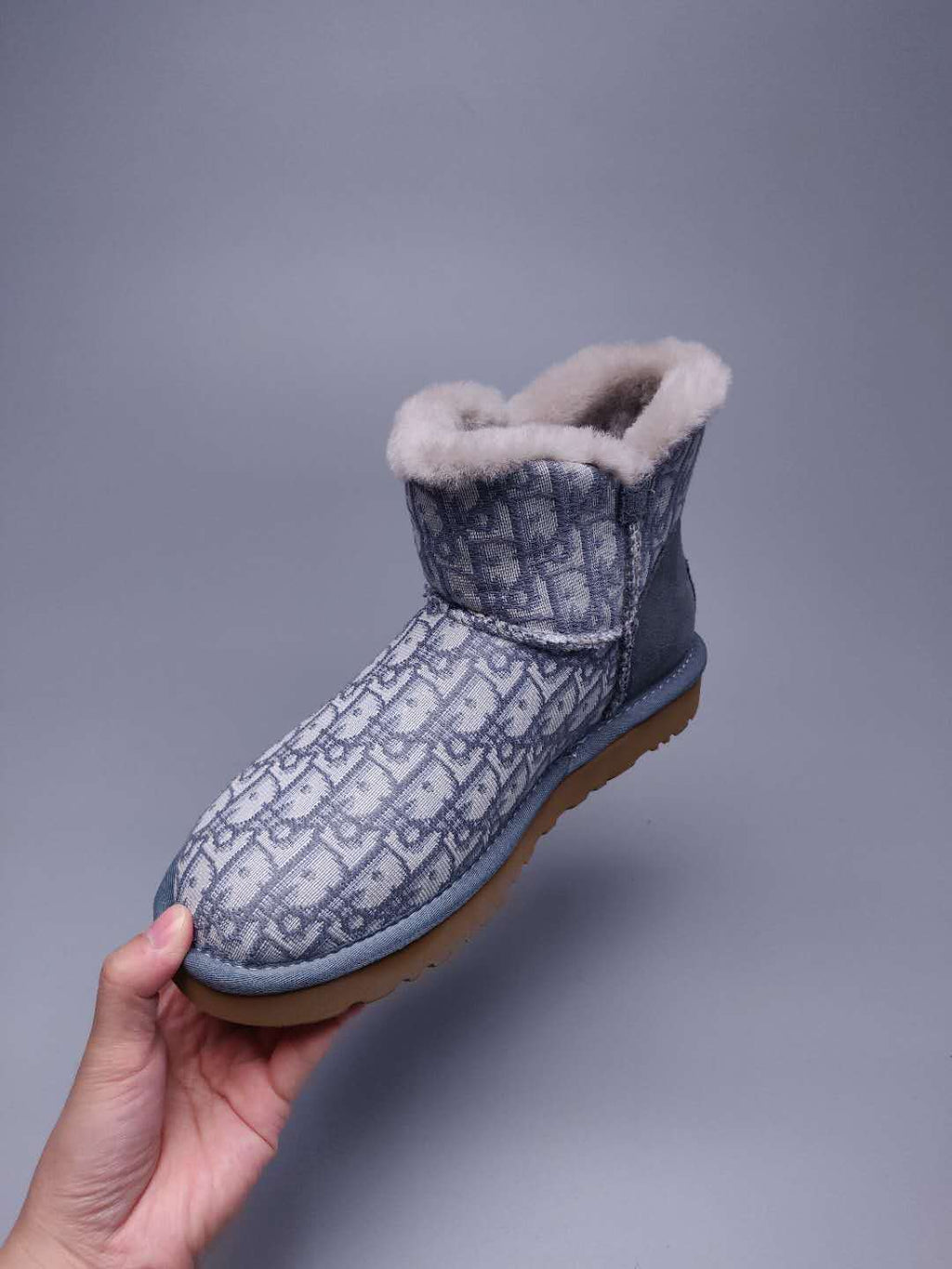Gray Fabric-Pattern Shoes | Model 6554