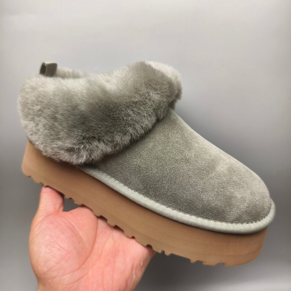 Green Suede-Look Platform Slip-On Shoes – Model 1393