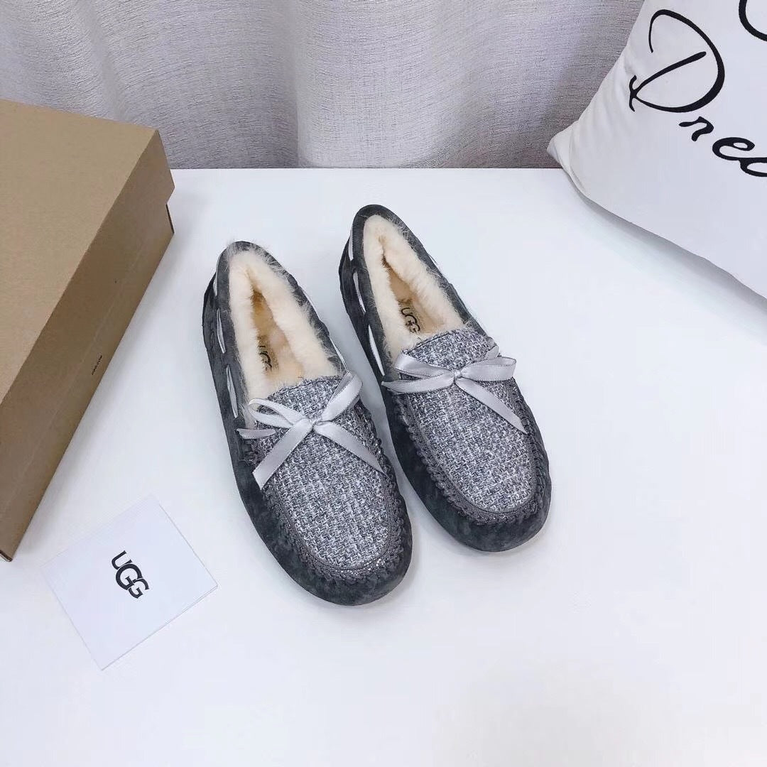 Gray Chic Moccasin-Style Shoes | Model 5623