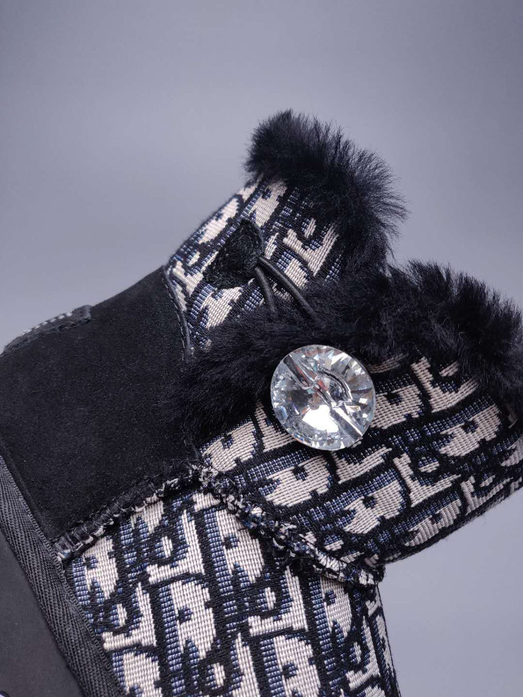Black Fabric-Pattern Shoes | Model 6554
