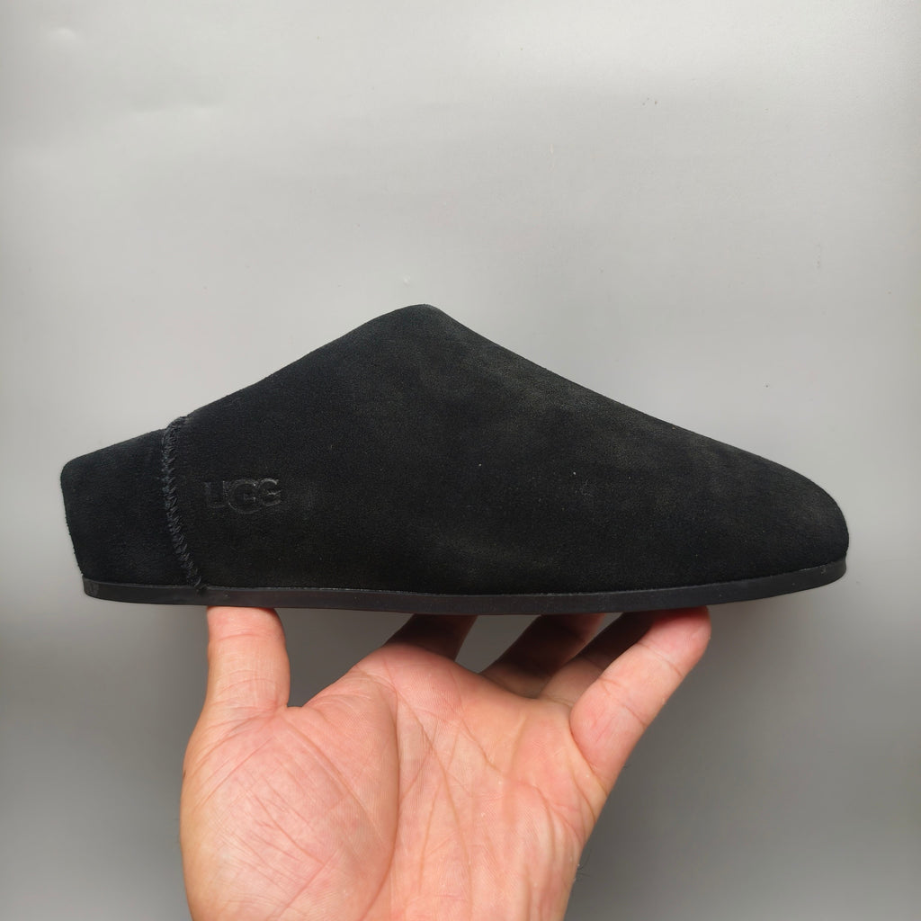 Black Slip-On House Shoes – Model 1390