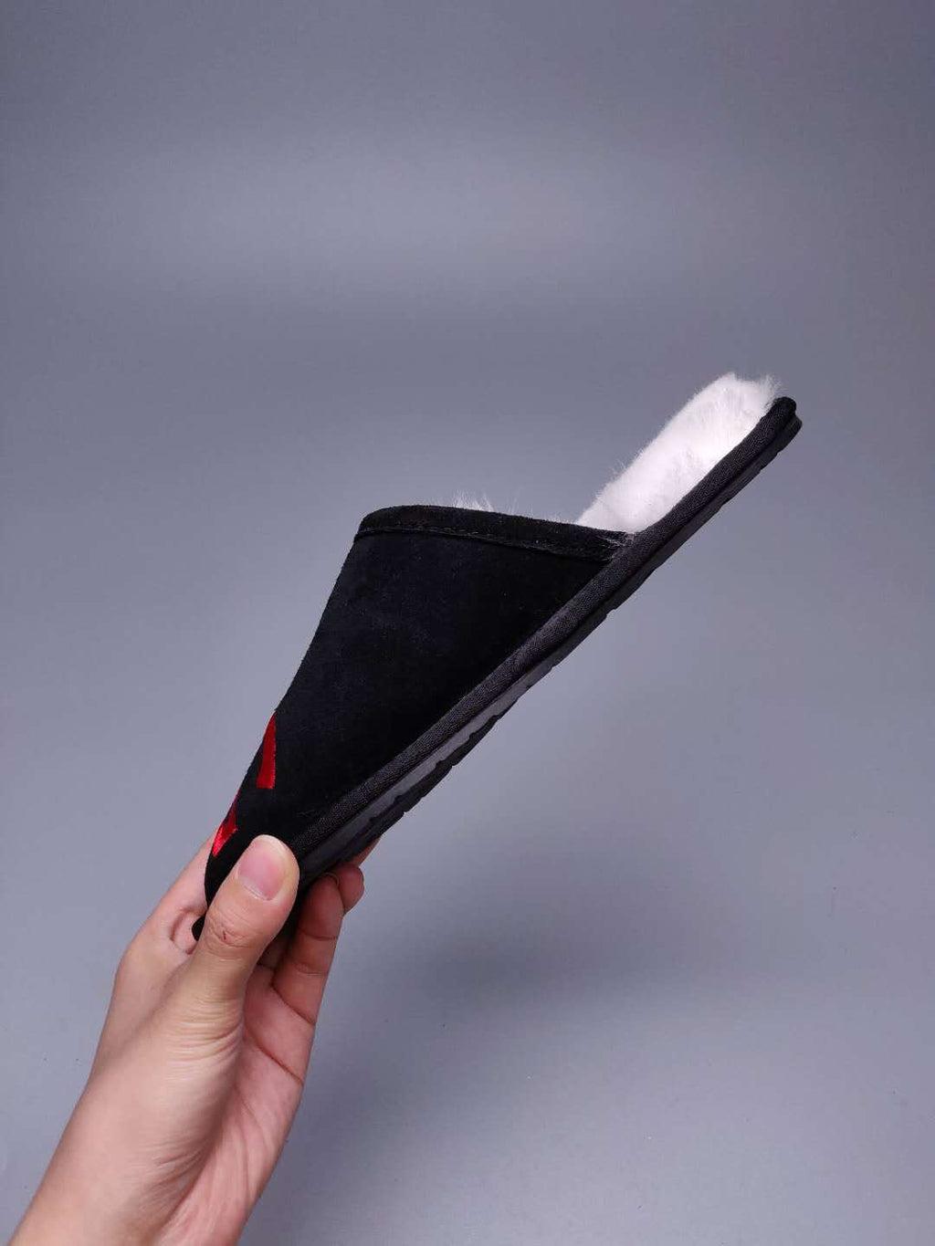 Black G Indoor Slippers | Model 2593
