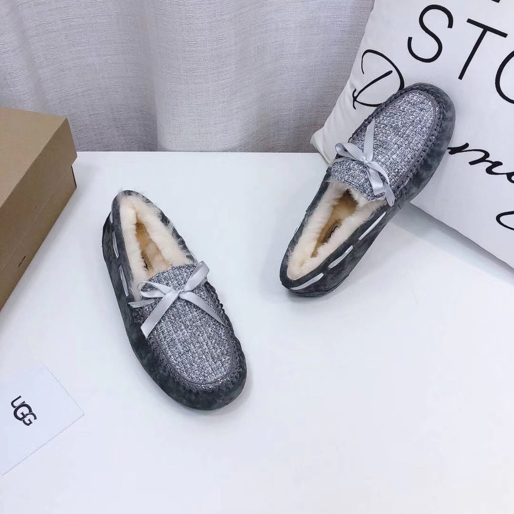 Gray Chic Moccasin-Style Shoes | Model 5623