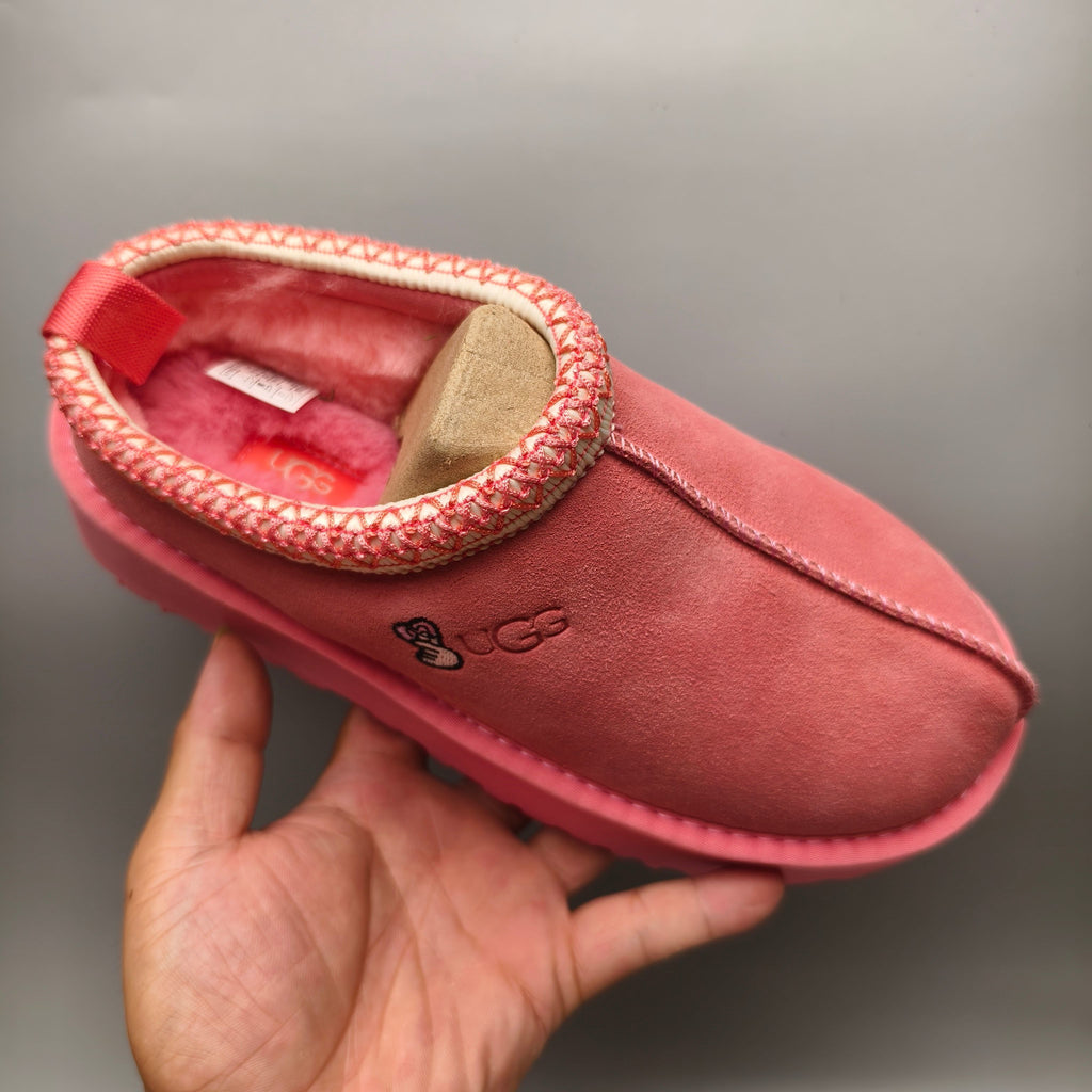 Fuchsia Ethnic-Inspired Platform Casual Shoes | 2553 / 2130