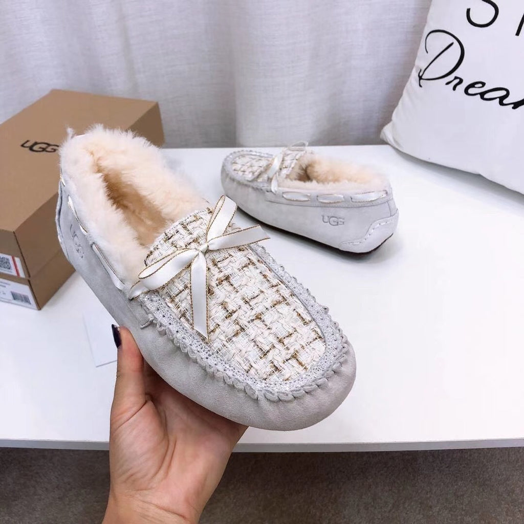 Pearl White Chic Moccasin-Style Shoes | Model 5623