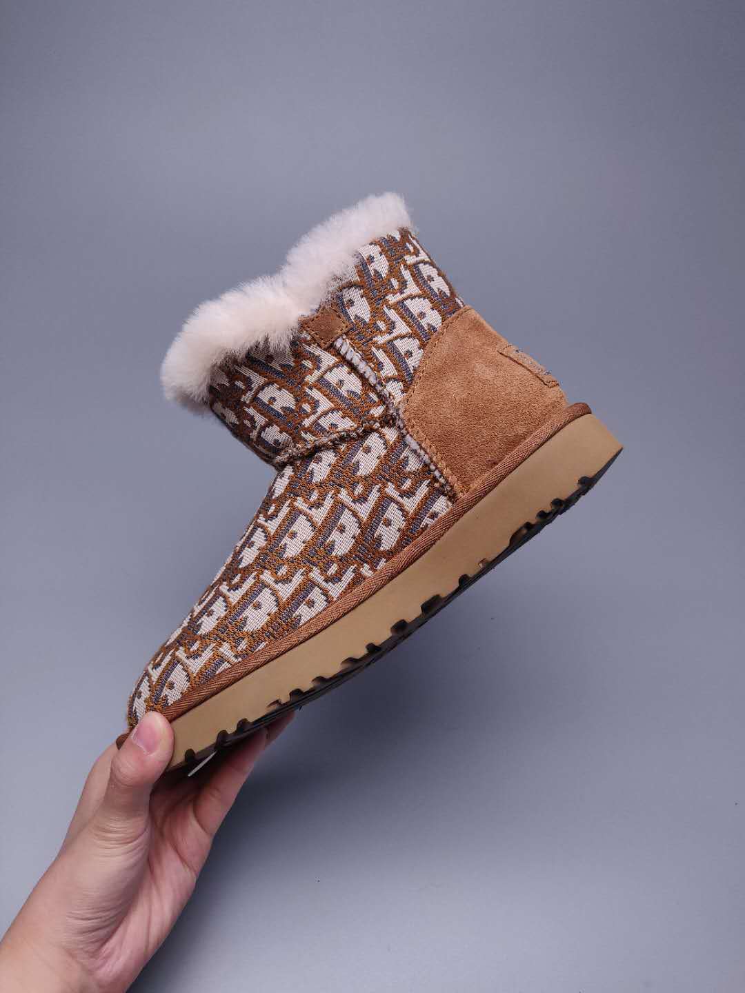 Chestnut Fabric-Pattern Shoes | Model 6554