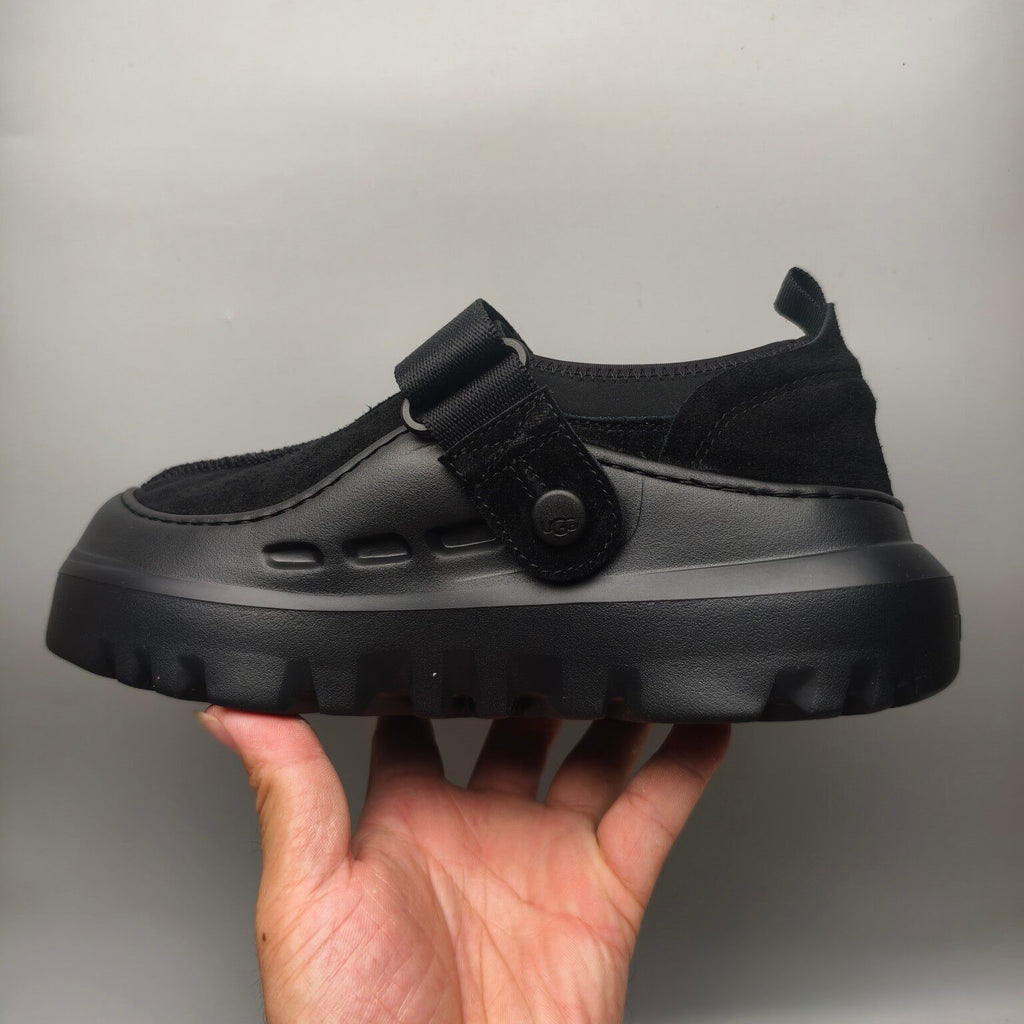 Black Unisex Slip-On Casual Shoes | Model 7550