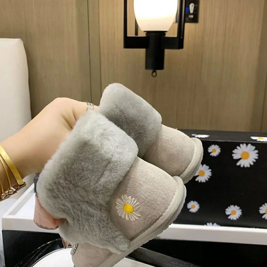 Gray Daisy Chain & Ribbon Shoes | Model 7888