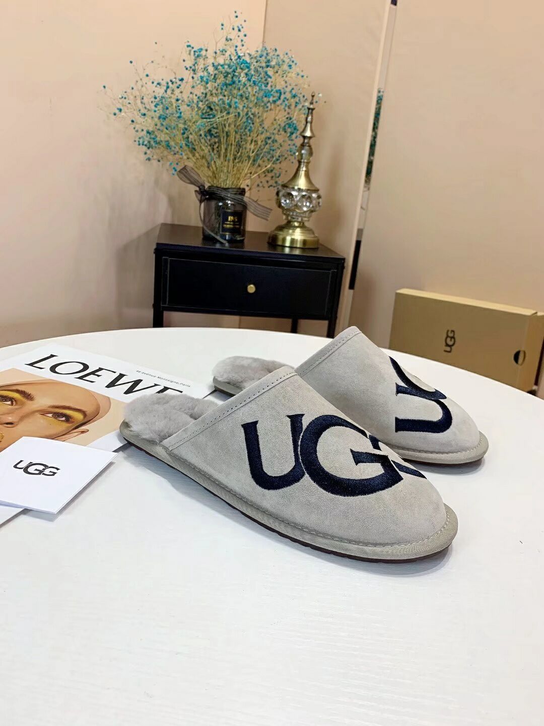 Gray G Indoor Slippers | Model 2593