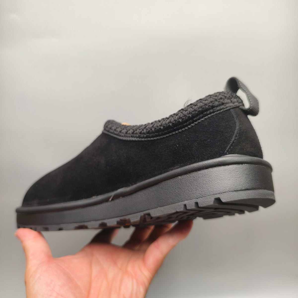 Black Unisex Folk-Inspired Casual Shoes – Model 1304