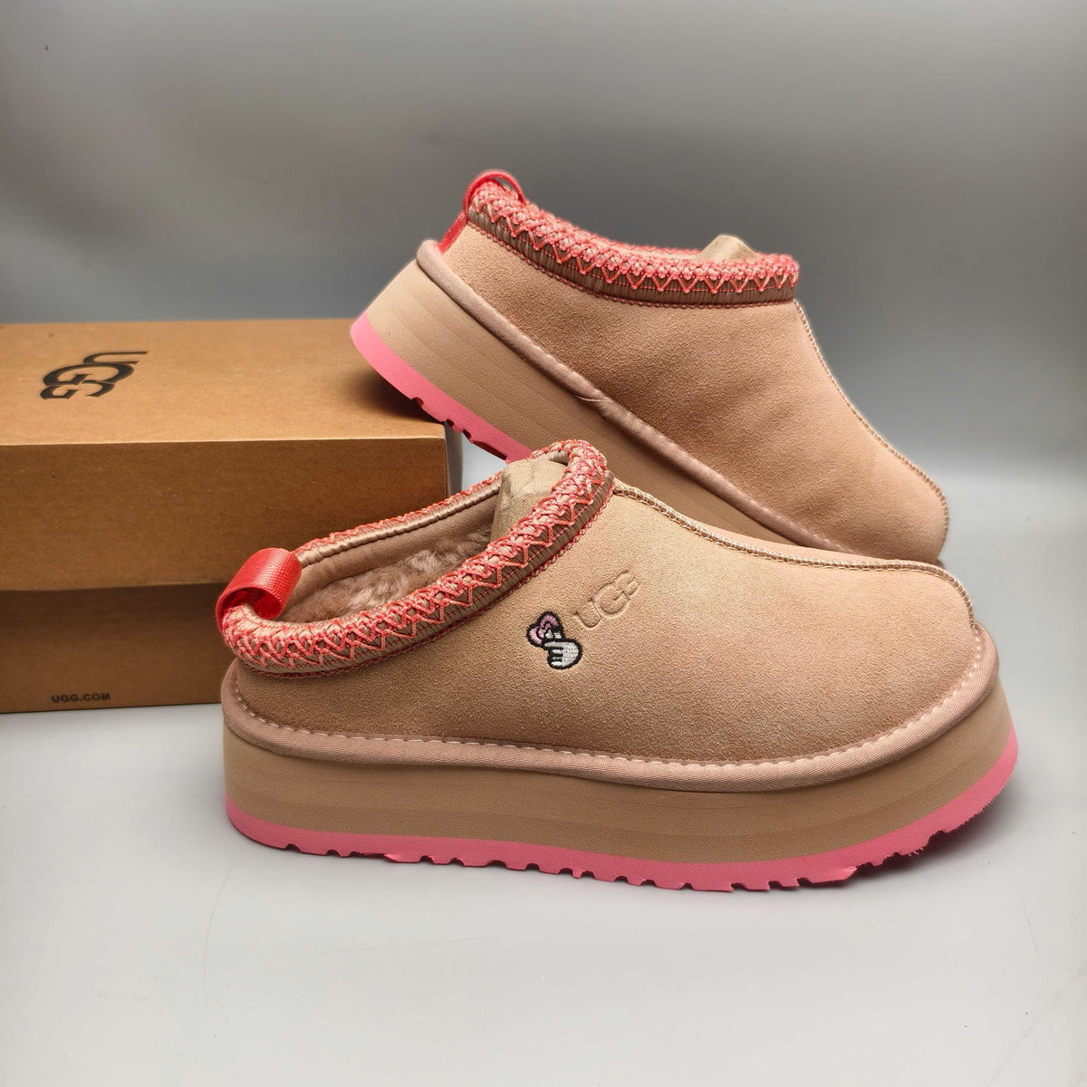 Pink Ethnic-Inspired Platform Casual Shoes | 2553 / 2130
